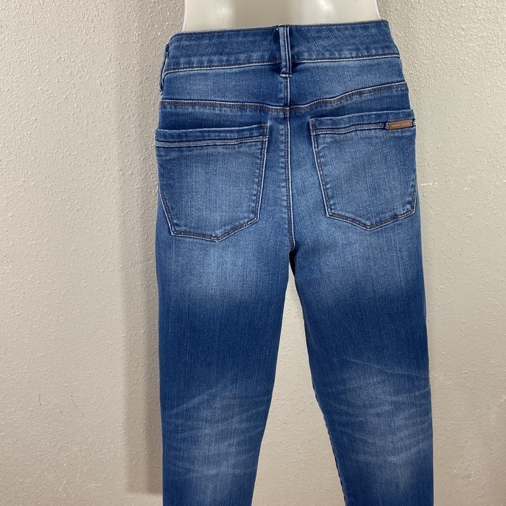White House Black Market Floral-Embroidered Skinny Crop Jeans 2 - Picture 10 of 12